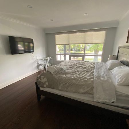 Yonge And Finch Subway !L Spacious & Bright Private Bedroom With Shared Amenties Toronto Buitenkant foto